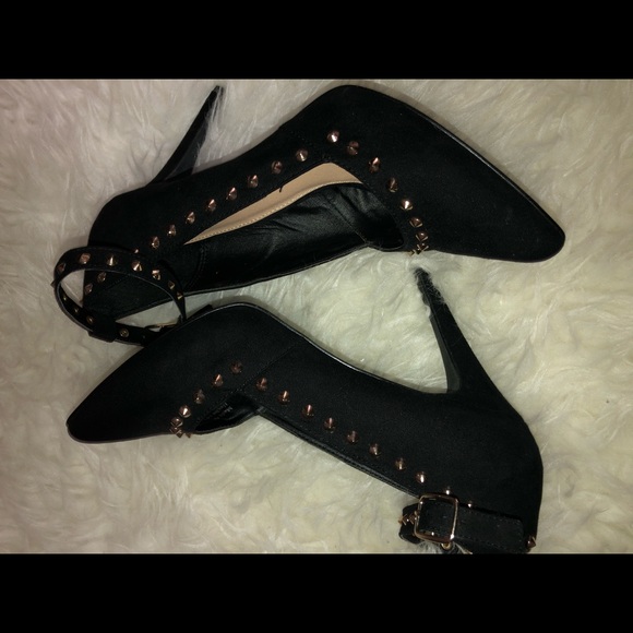 Heels with studs - Picture 6 of 8